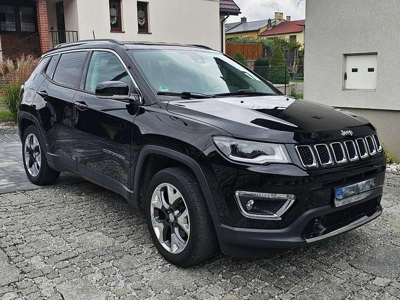 Gebraucht Jeep Compass Limited 140 PS (102 kW) 2018 Schwarz SUV