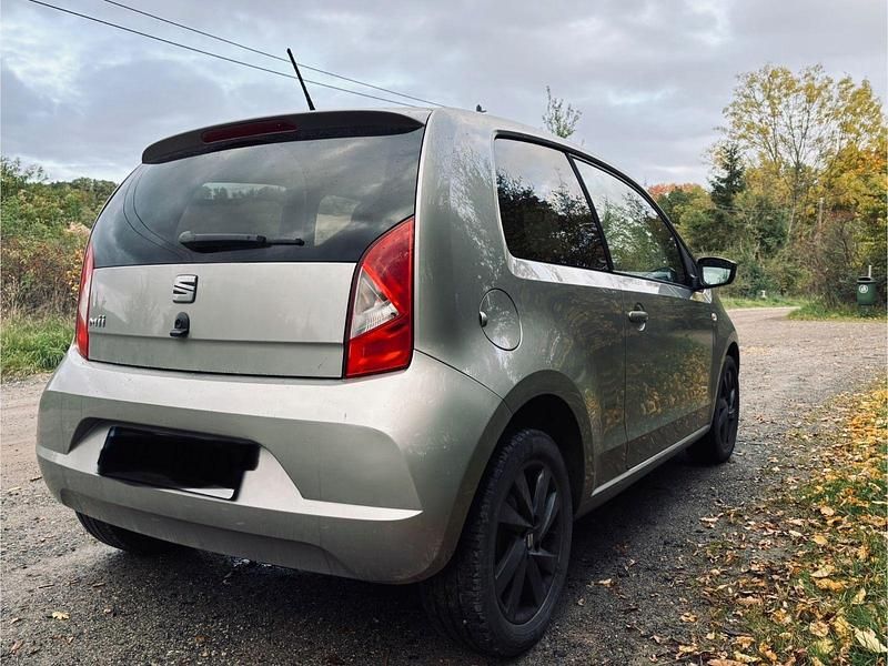 Gebraucht Seat Mii CONNECT 60 PS (44 kW) 2016 Grau Kleinwagen