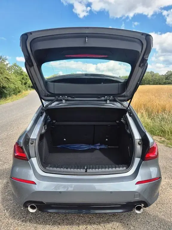 Gebraucht BMW 120 Sport Line 190 PS (139 kW) 2022 Grau Limousine