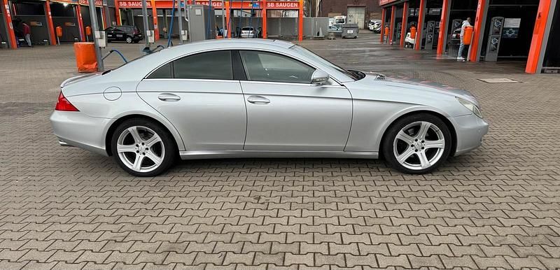 Gebraucht Mercedes CLS320 2006 Silber Limousine