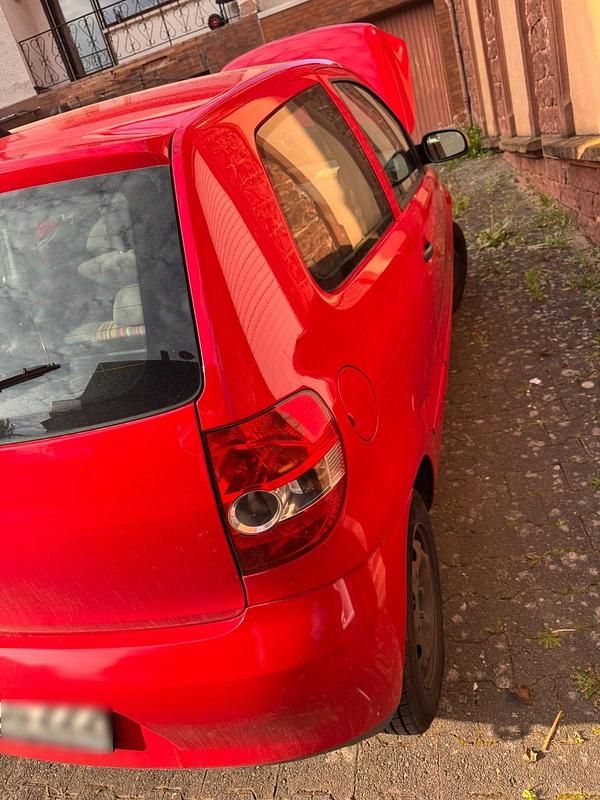 Second-hand VW Fox 60 CP (44 kW) 2011 Roșu Hatchback