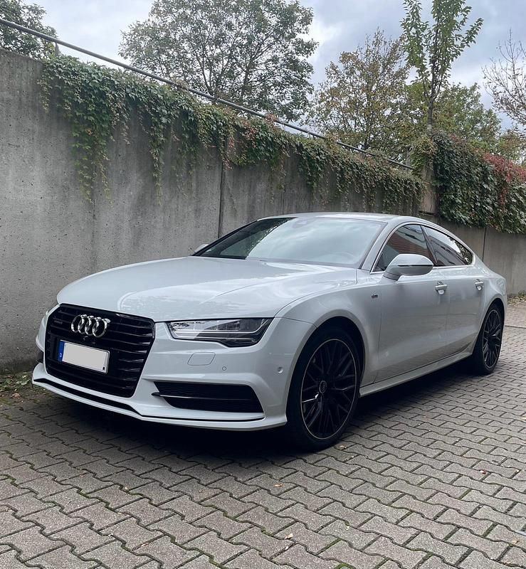 Weiß Gebraucht 2018 Audi A7 S-Line Limousine | 26.000 € (Guter Preis) - Bild 1/4