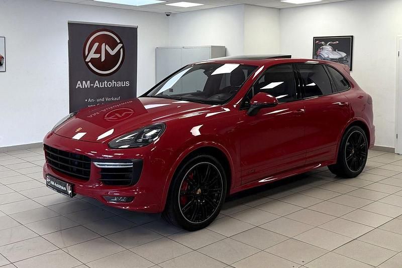 Rot Gebraucht 2017 Porsche Cayenne GTS Sport SUV | 31.899 € (Fairer Preis) - Bild 1/4