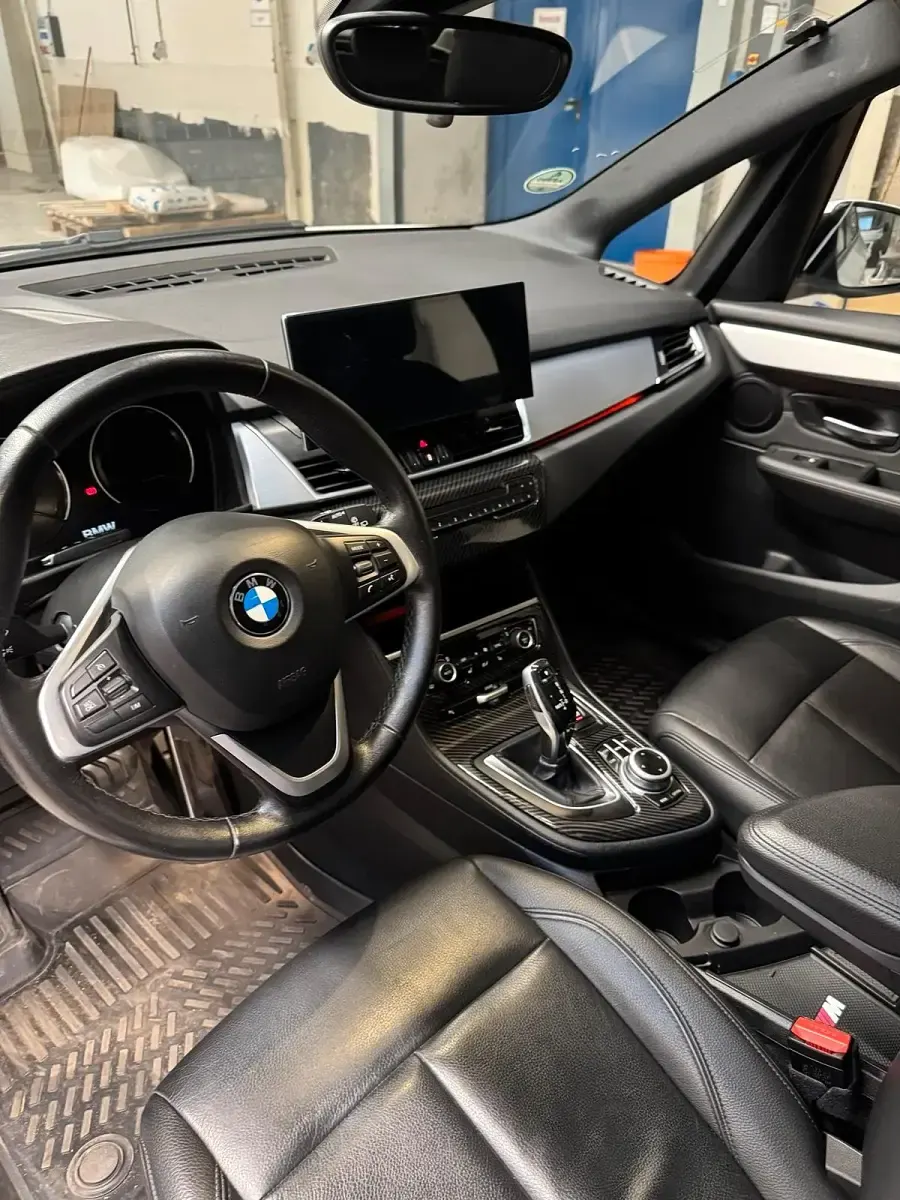 Gebraucht BMW 218 Active Tourer 150 PS (110 kW) 2020 Weiß Van / Kleinbus