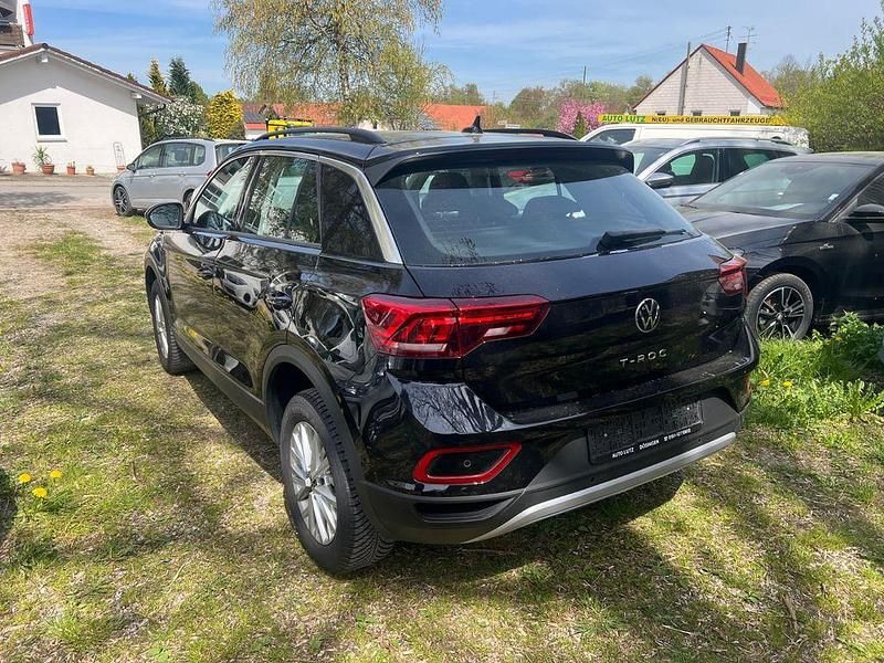 Gebraucht VW T-Roc Life 150 PS (110 kW) 2025 Schwarz SUV