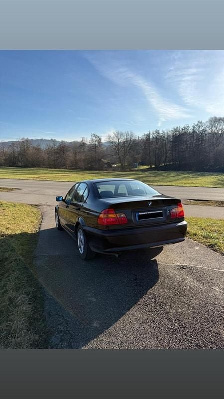 Gebraucht BMW 316 116 PS (85 kW) 2000 Schwarz Limousine