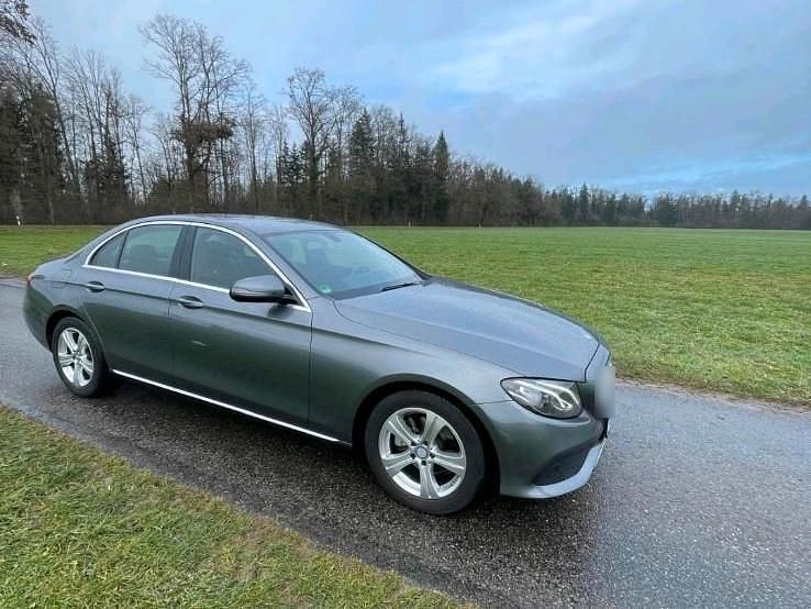 Second-hand Mercedes E200 184 CP (135 kW) 2017 Gri Berlinǎ