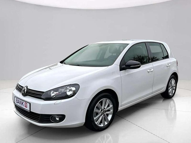 Candyweiß Gebraucht 2012 VW Golf VII Kleinwagen | 9.899 € (Fairer Preis) - Bild 1/4