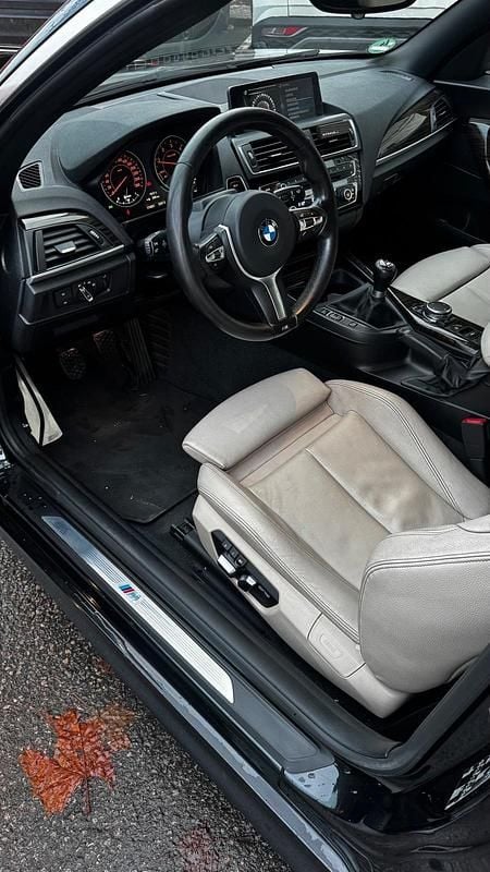 Gebraucht BMW 218 150 PS (110 kW) 2016 Schwarz Cabrio