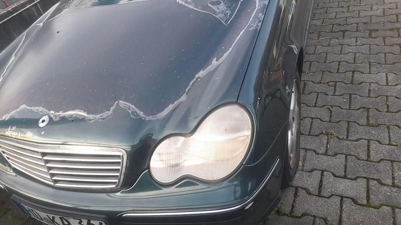 Gebraucht 2002 Mercedes C200 Avantgarde Kombi | 1.100 € (Guter Preis) - Bild 1/4
