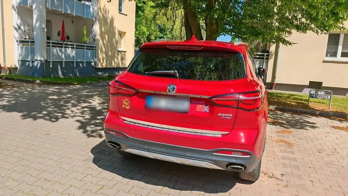 Second-hand MG EHS Luxury 258 CP (189 kW) 2022 Roșu SUV