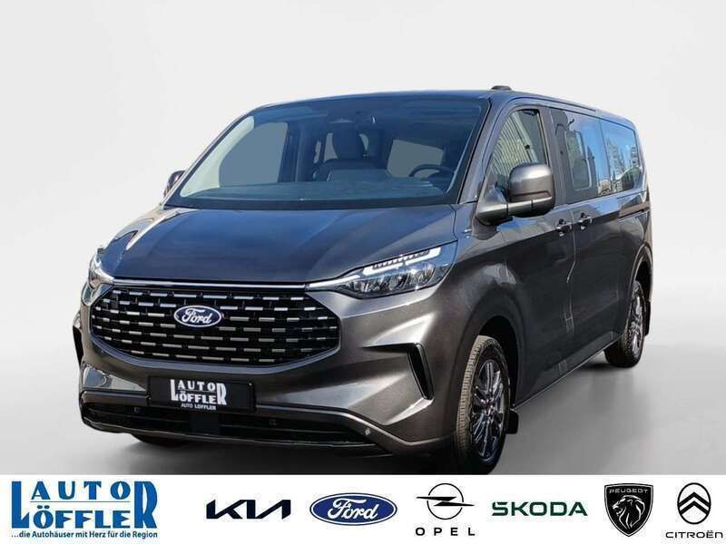 Grau Gebraucht 2025 Ford Tourneo Custom Titanium Van / Kleinbus | 55.909 € - Bild 1/4