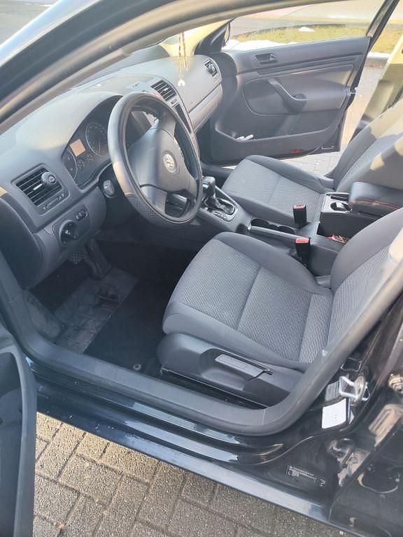 Gebraucht VW Golf VI Trendline 105 PS (77 kW) 2009 Schwarz Kleinwagen