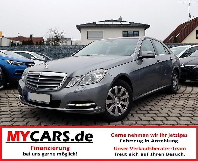 Gebraucht Mercedes E300 204 PS (150 kW) 2013 Silber Limousine