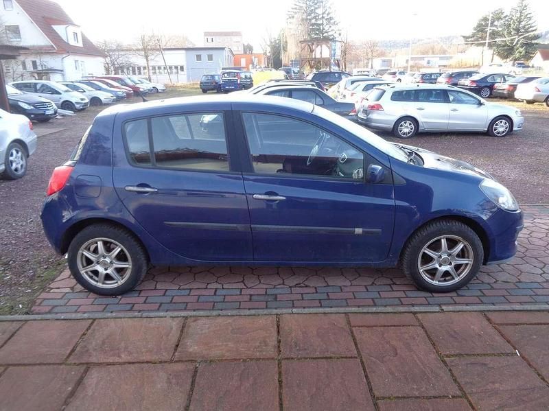 Gebraucht Renault Clio II 88 PS (64 kW) 2006 Blau Limousine