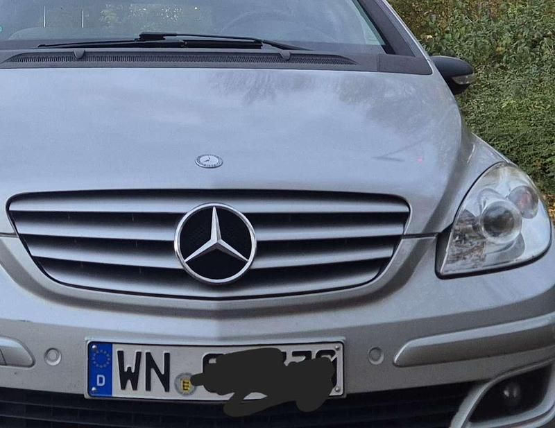 Silber Gebraucht 2007 Mercedes B200 Van / Kleinbus | 3.400 € (Guter Preis) - Bild 1/4