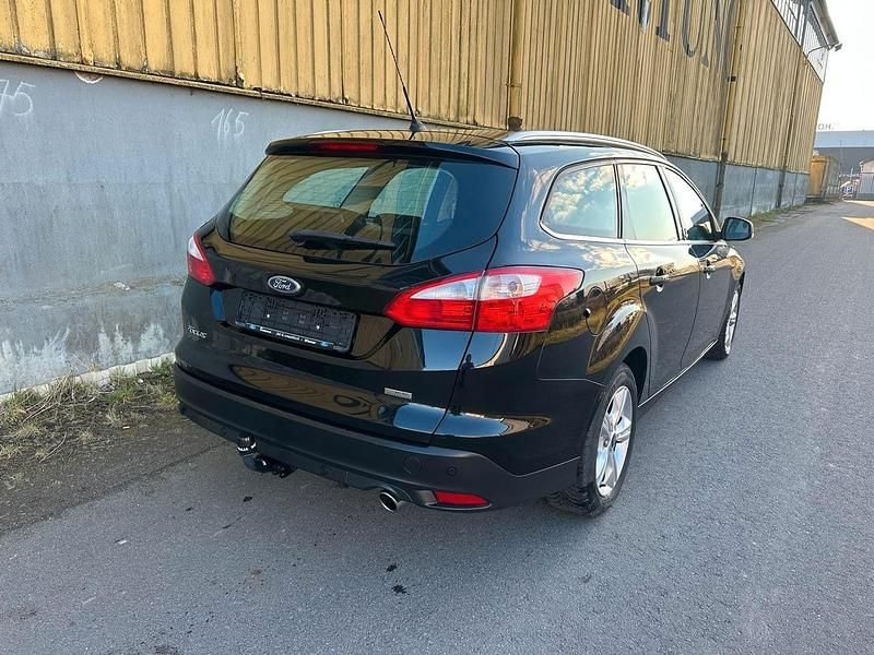 Gebraucht Ford Focus Champions Edition 150 PS (110 kW) 2012 Schwarz Kombi