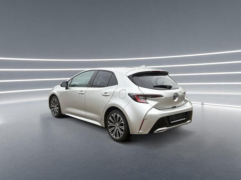Gebraucht Toyota Corolla 152 PS (111 kW) 2022 Silber Limousine