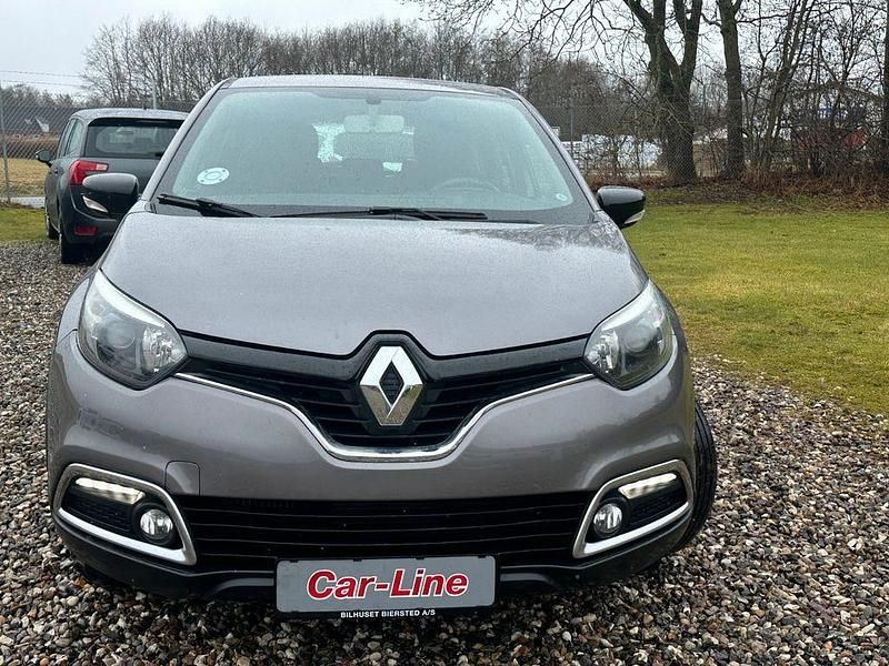 Gebraucht Renault Captur Dynamique 110 PS (80 kW) 2016 Grau SUV