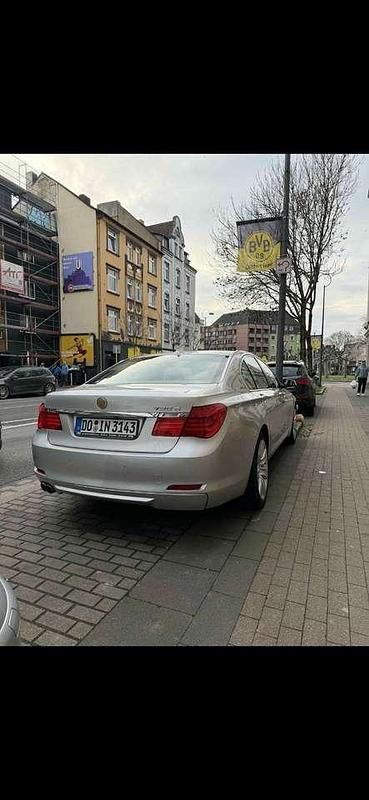 Gebraucht BMW 730 245 PS (180 kW) 2009 Grau Limousine