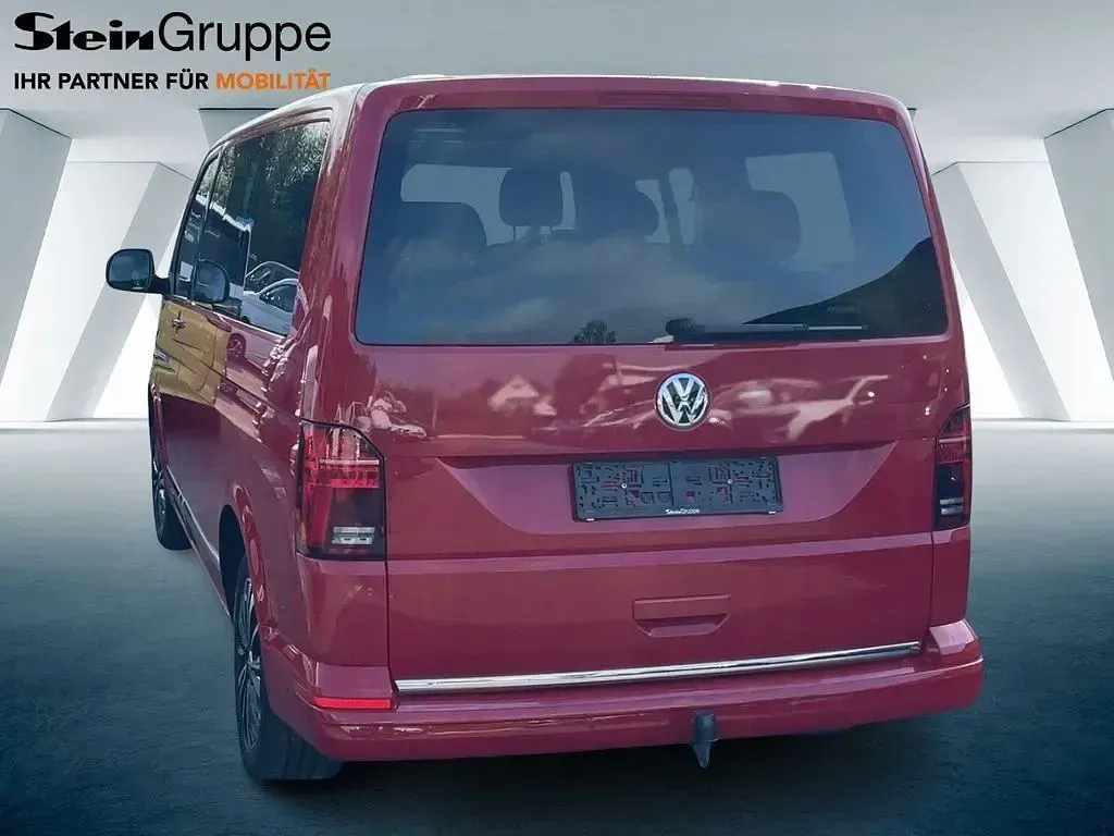 Gebraucht VW Multivan Generation Six 150 PS (110 kW) 2022 Rot Van / Kleinbus