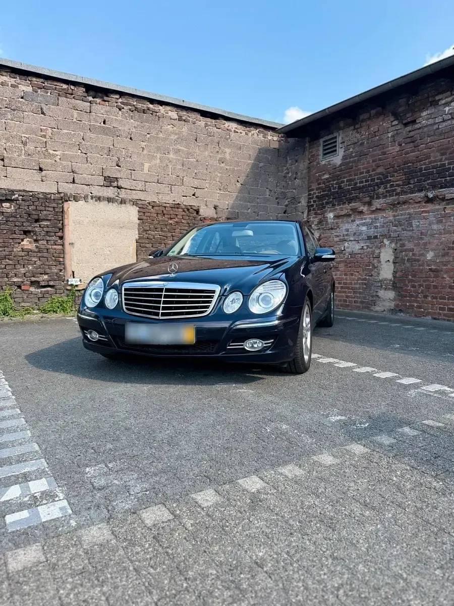 Gebraucht Mercedes E350 272 PS (200 kW) 2006 Blau Limousine