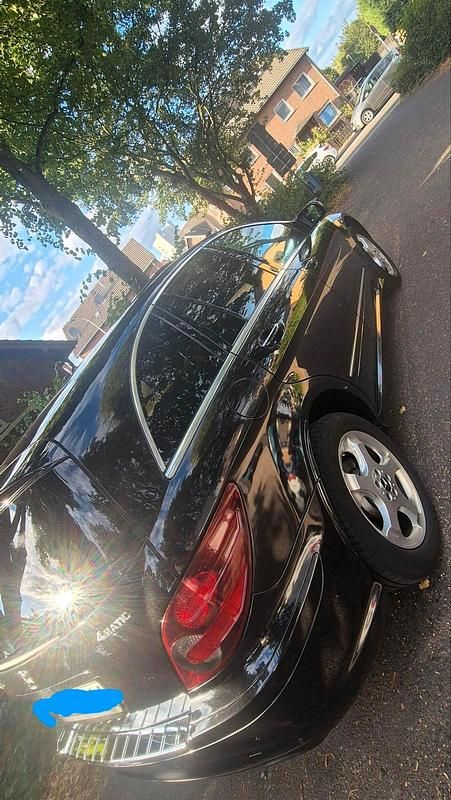 Schwarz Gebraucht 2025 Mercedes R280 Van / Kleinbus | 7.300 € - Bild 1/4