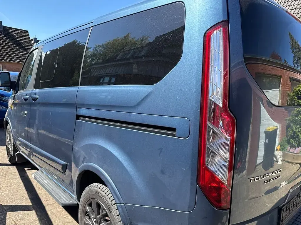 Gebraucht Ford Tourneo Titanium X 185 PS (136 kW) 2021 Blau Van / Kleinbus