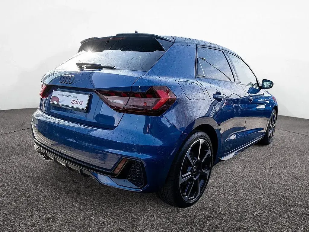 Gebraucht Audi A1 Sportback Competition 207 PS (152 kW) 2022 Ascariblau Kleinwagen