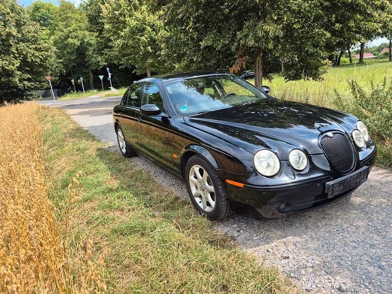 Schwarz Gebraucht 2006 Jaguar S-Type Classic Limousine | 4.900 € (Etwas zu teuer) - Bild 1/4