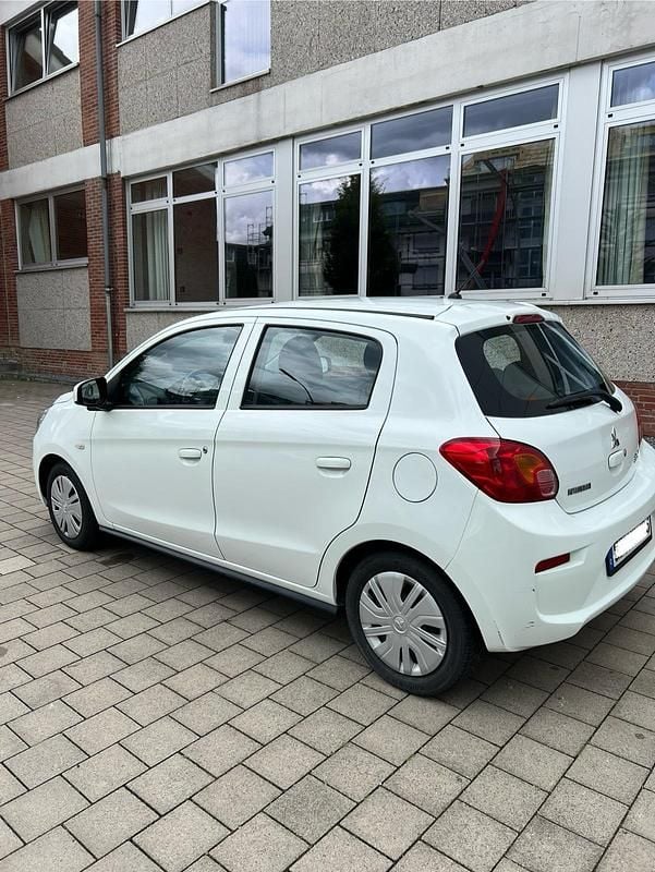 Gebraucht Mitsubishi Space Star 71 PS (52 kW) 2019 Weiß Kleinwagen