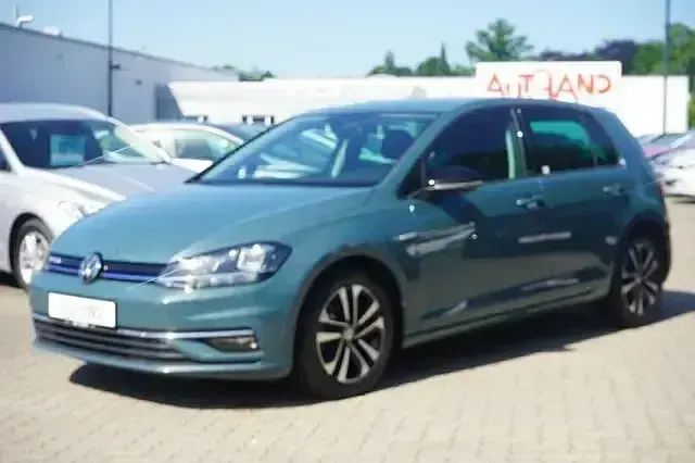 Gebraucht VW Golf VII IQ Drive 131 PS (96 kW) 2019 Grün Limousine