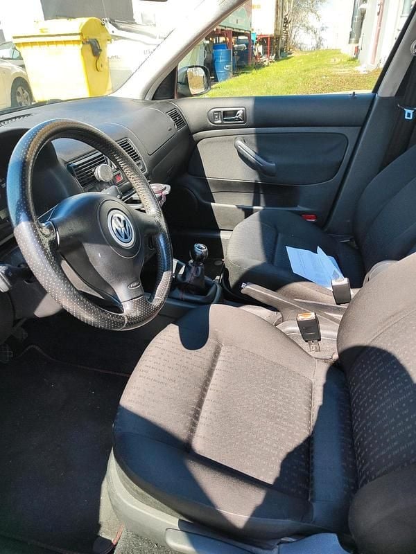Gebraucht VW Golf IV 105 PS (77 kW) 2003 Kleinwagen