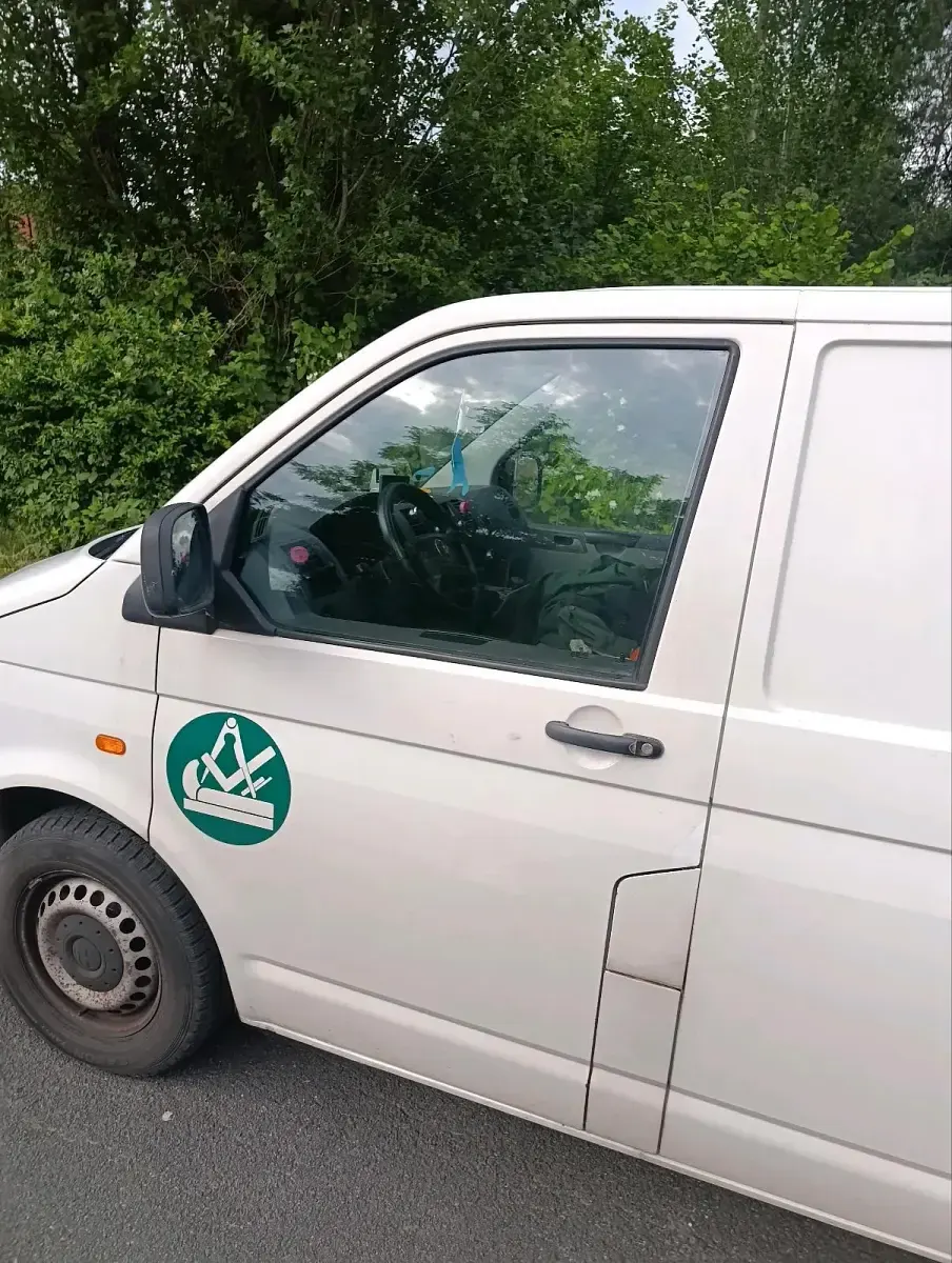 Gebraucht VW T5 85 PS (62 kW) 2009 Weiß Van