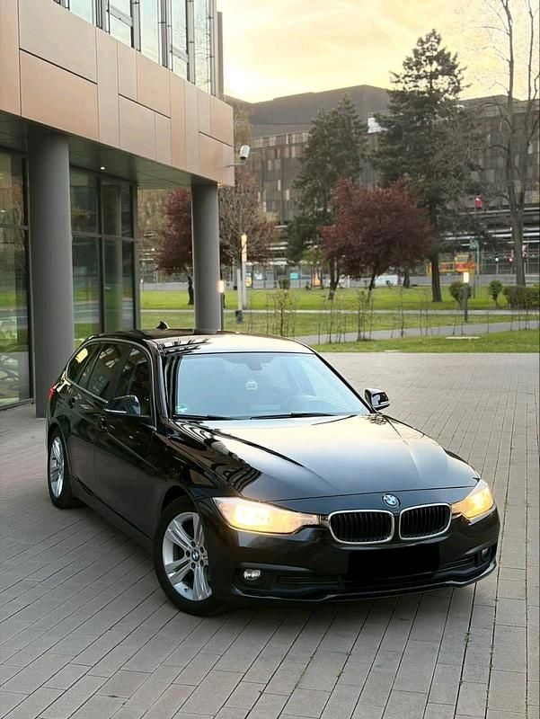 Gebraucht BMW 320 Comfort Edition 190 PS (139 kW) 2017 Schwarz Kombi