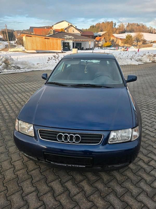 Blau Gebraucht 1999 Audi A3 Kleinwagen | 1.999 € (Fairer Preis) - Bild 1/4