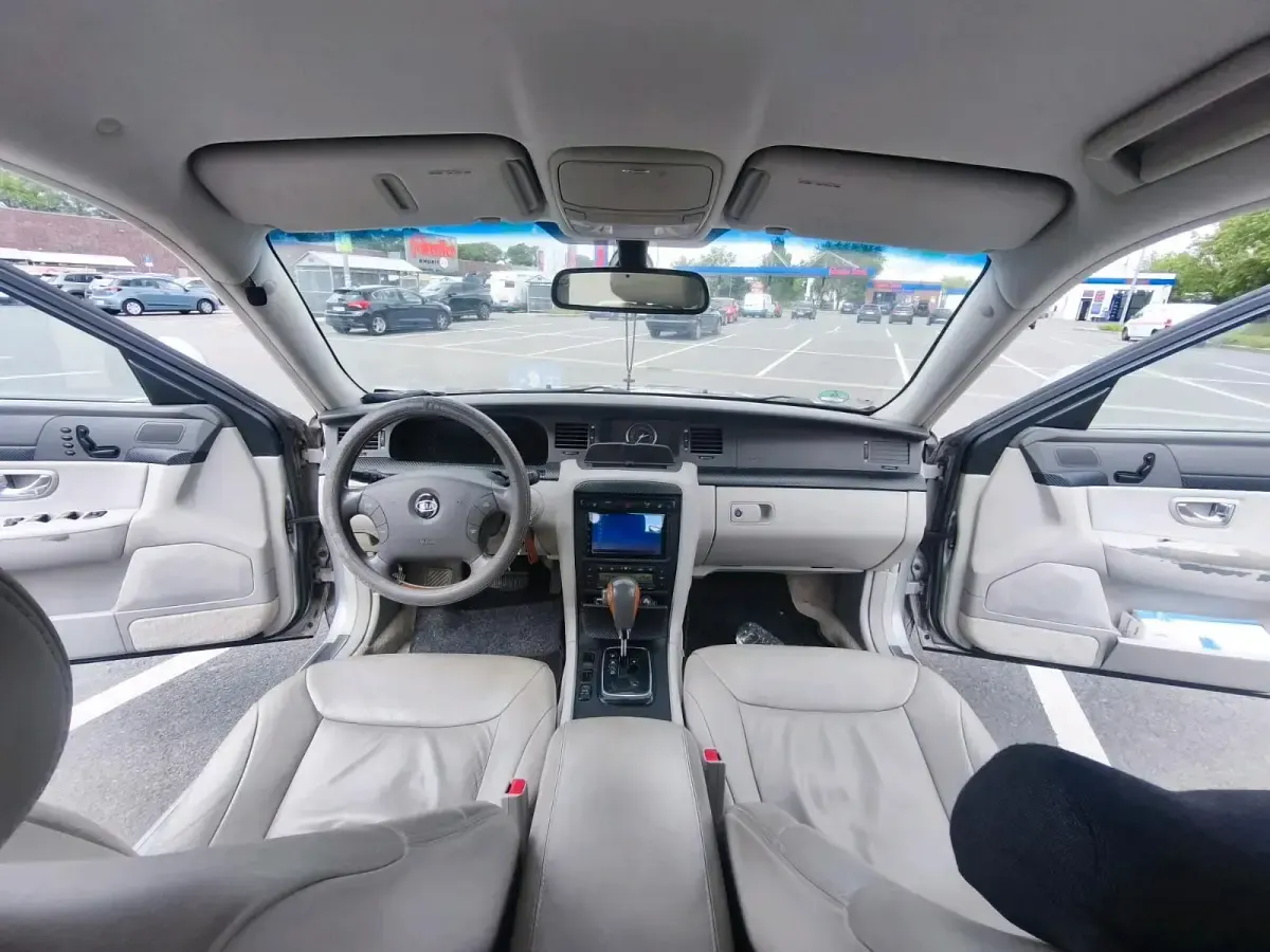 Gebraucht Kia Opirus 204 PS (150 kW) 2003 Silber Limousine