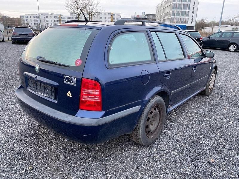 Gebraucht Skoda Octavia Ambiente 116 PS (85 kW) 2001 Blau Kombi