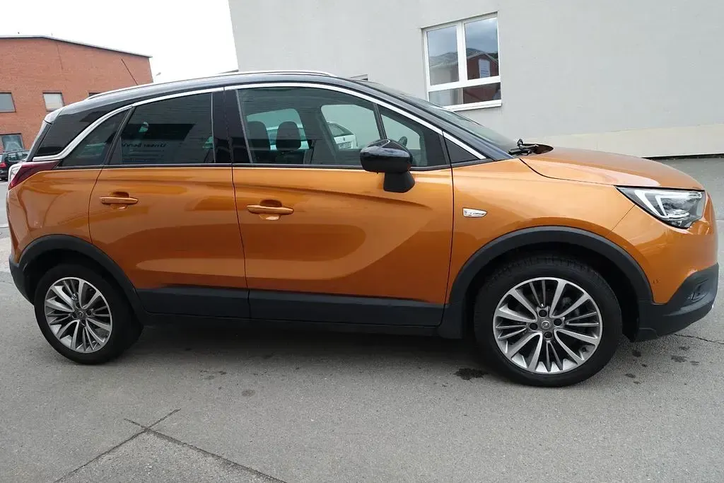 Gebraucht Opel Crossland X Ultimate 131 PS (96 kW) 2019 Orange SUV