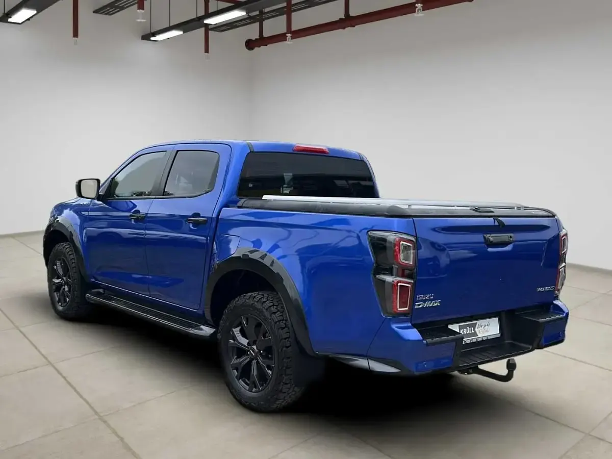 Gebraucht Isuzu D-Max 163 PS (119 kW) 2024 Blau Limousine