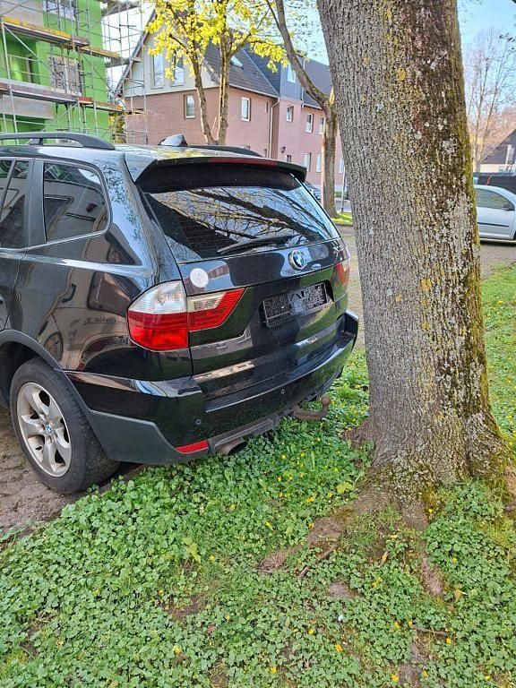 Gebraucht BMW X3 143 PS (105 kW) 2009 Schwarz SUV