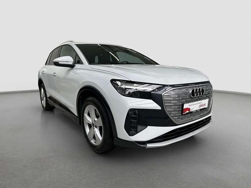Gebraucht Audi Q4 e-tron Advanced 150 kW (204 PS) 2022 Gletscherweiß SUV