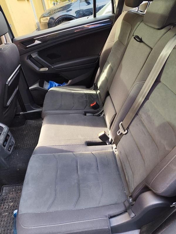 Gebraucht VW Tiguan Allspace Highline 150 PS (110 kW) 2018 Grau SUV