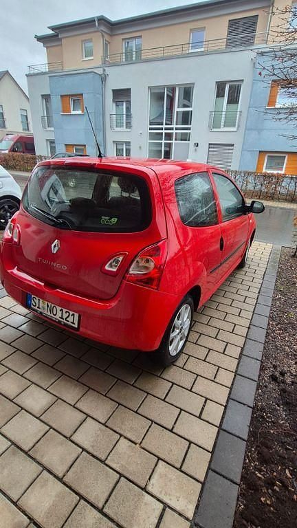 Gebraucht Renault Twingo Initiale Paris 75 PS (55 kW) 2014 Rot Kleinwagen
