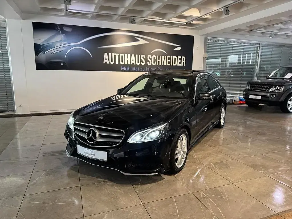 Gebraucht Mercedes E350 AMG 252 PS (185 kW) 2013 Schwarz Limousine