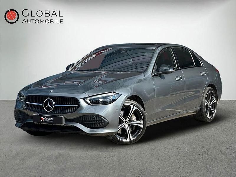 Grau Gebraucht 2021 Mercedes C300 Limousine | 44.990 € (Teuer) - Bild 1/4