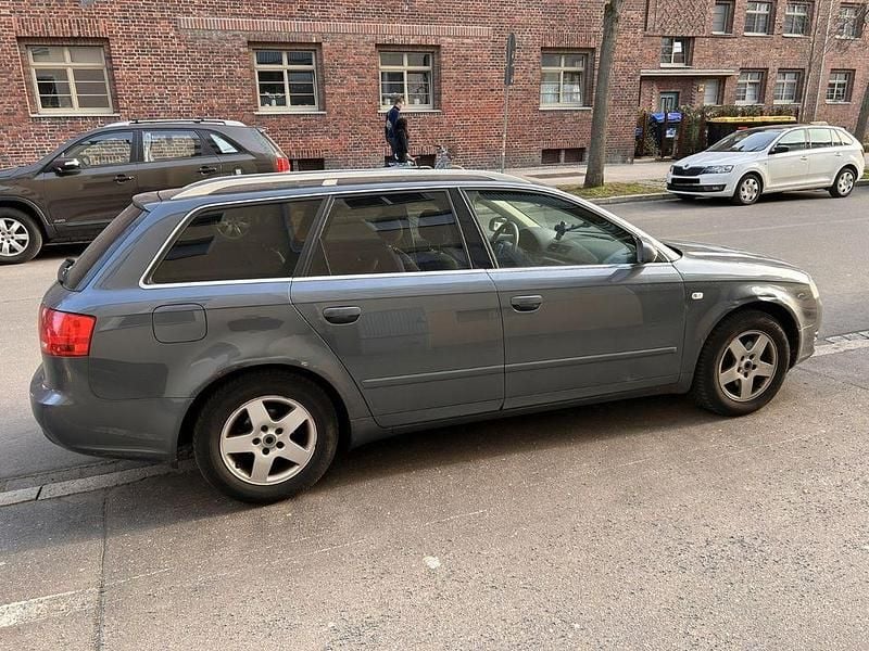 Gebraucht Audi A4 116 PS (85 kW) 2005 Grau Kombi