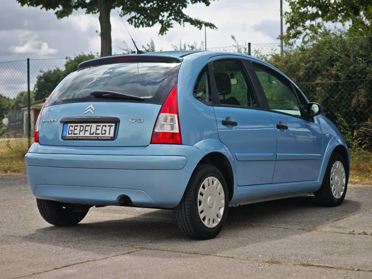 Gebraucht Citroën C3 73 PS (53 kW) 2009 Blau Limousine
