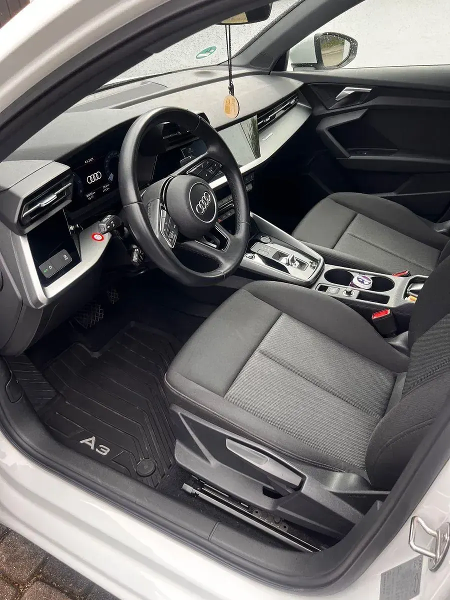 Gebraucht Audi A3 Advanced 116 PS (85 kW) 2021 Weiß Limousine
