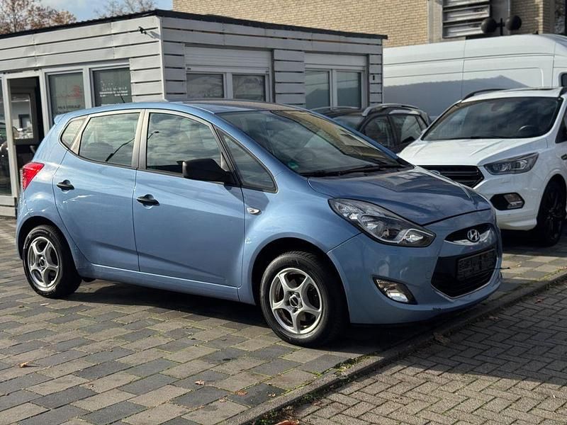 Gebraucht Hyundai ix20 Classic 90 PS (66 kW) 2011 Blau Kleinwagen